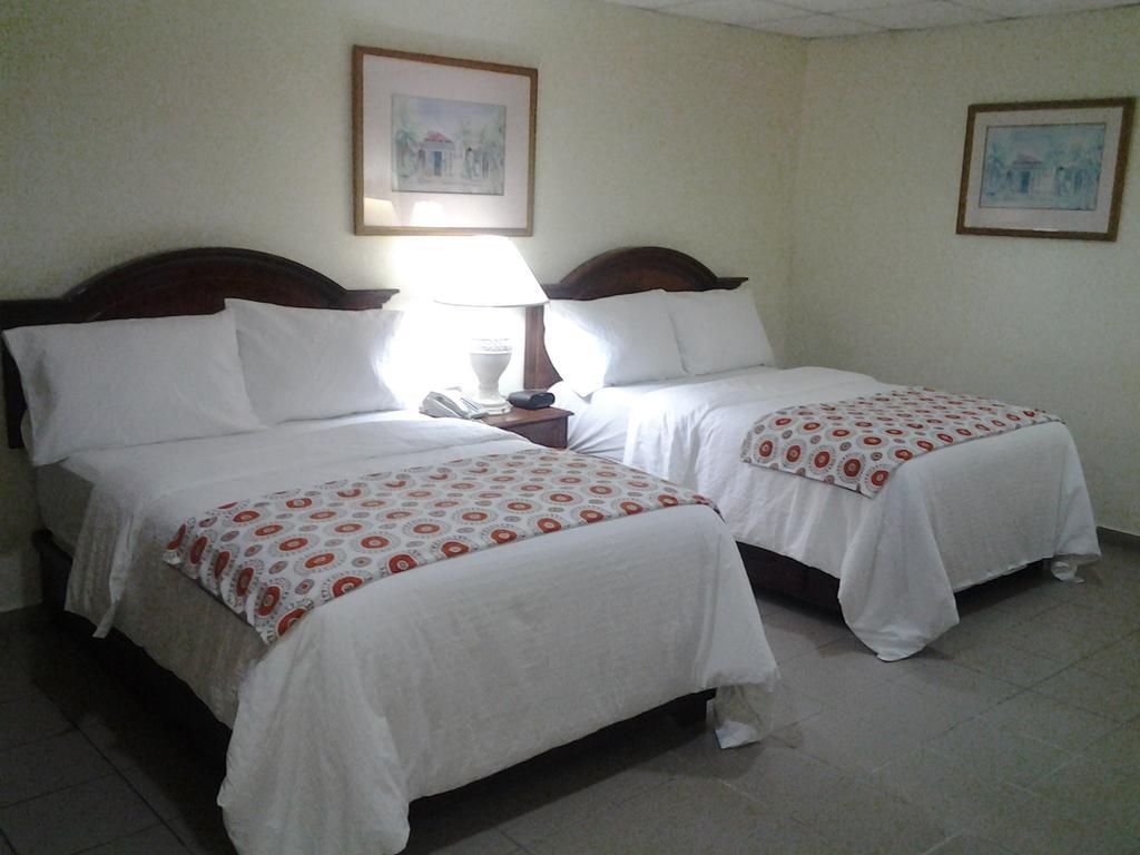 Micro Hotel Condo Suites Santo Domingo Szoba fotó